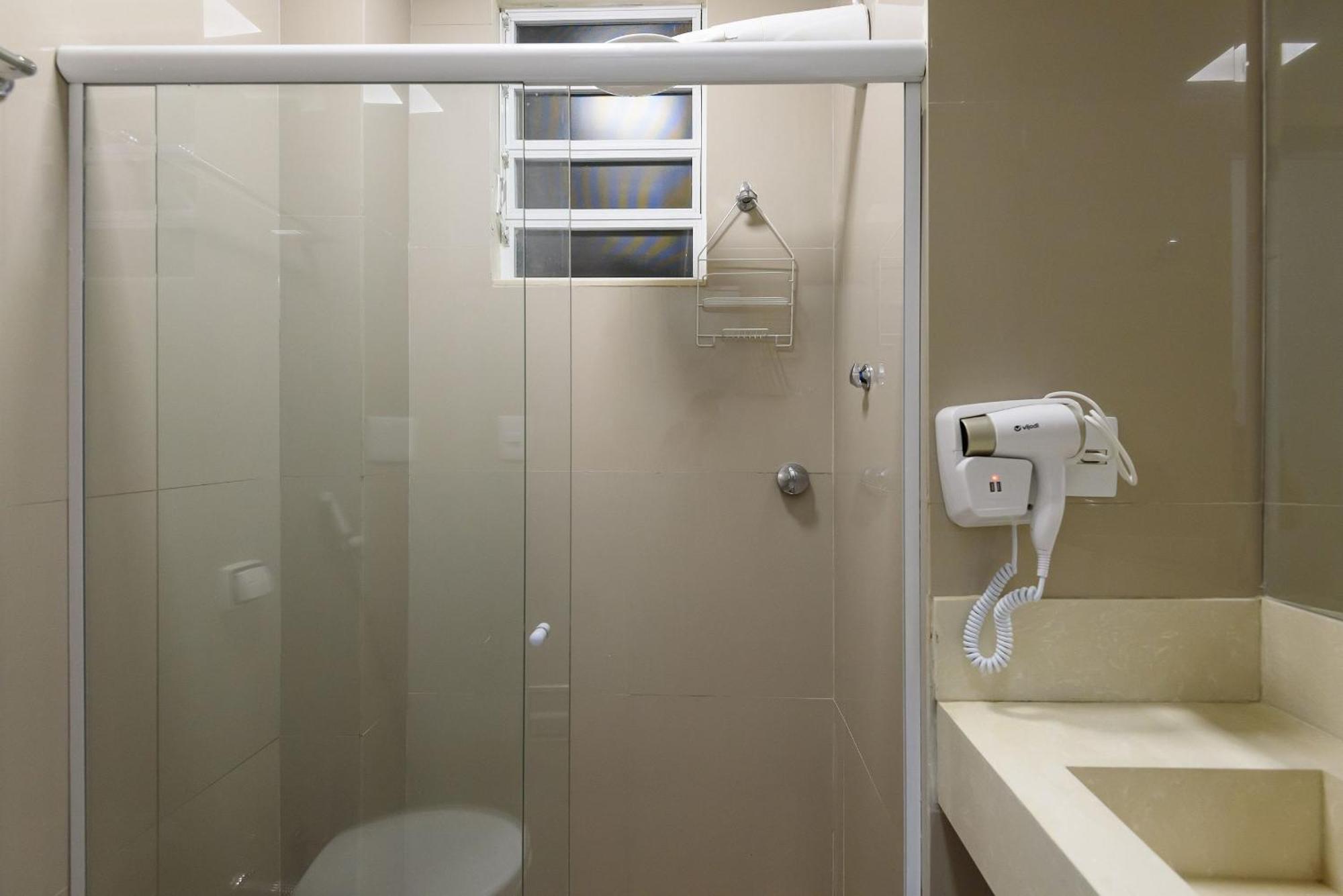 Em Copacabana A 450m Da | Bc 530/202 Apartamento *